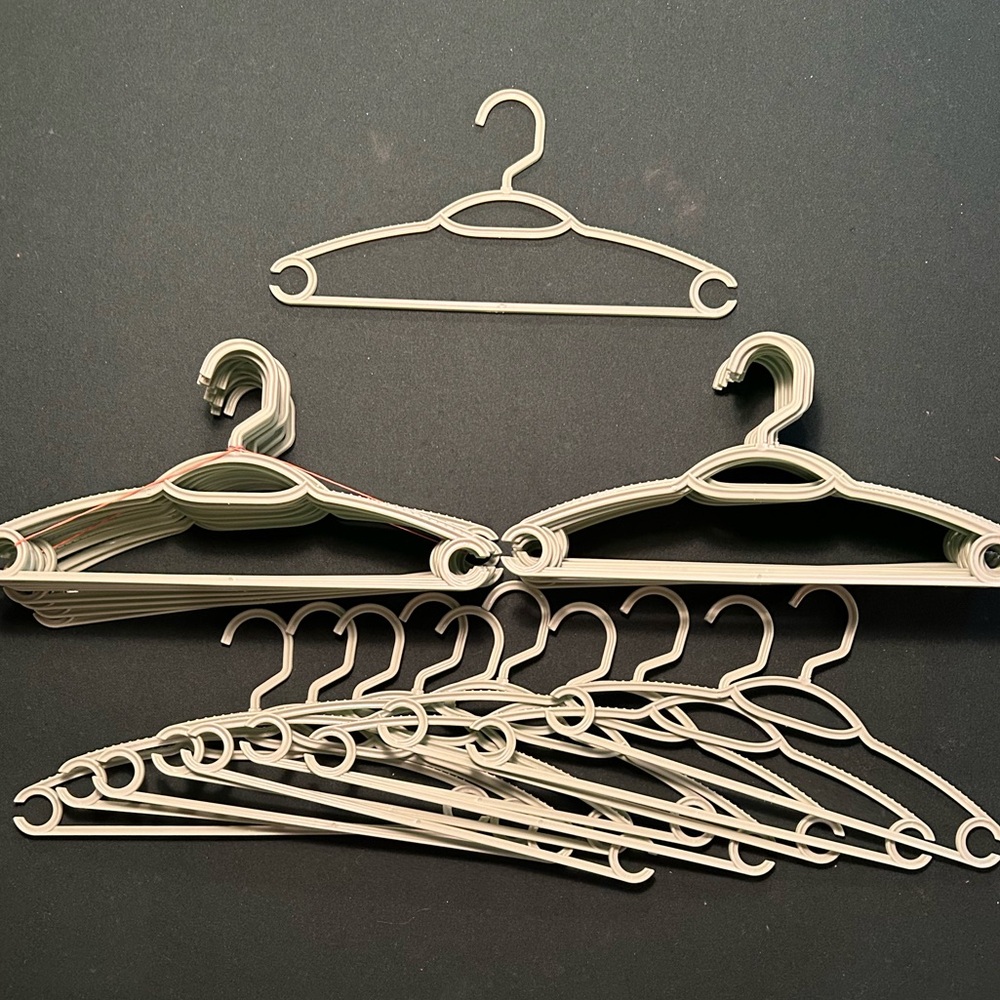 39 matching plastic hangers